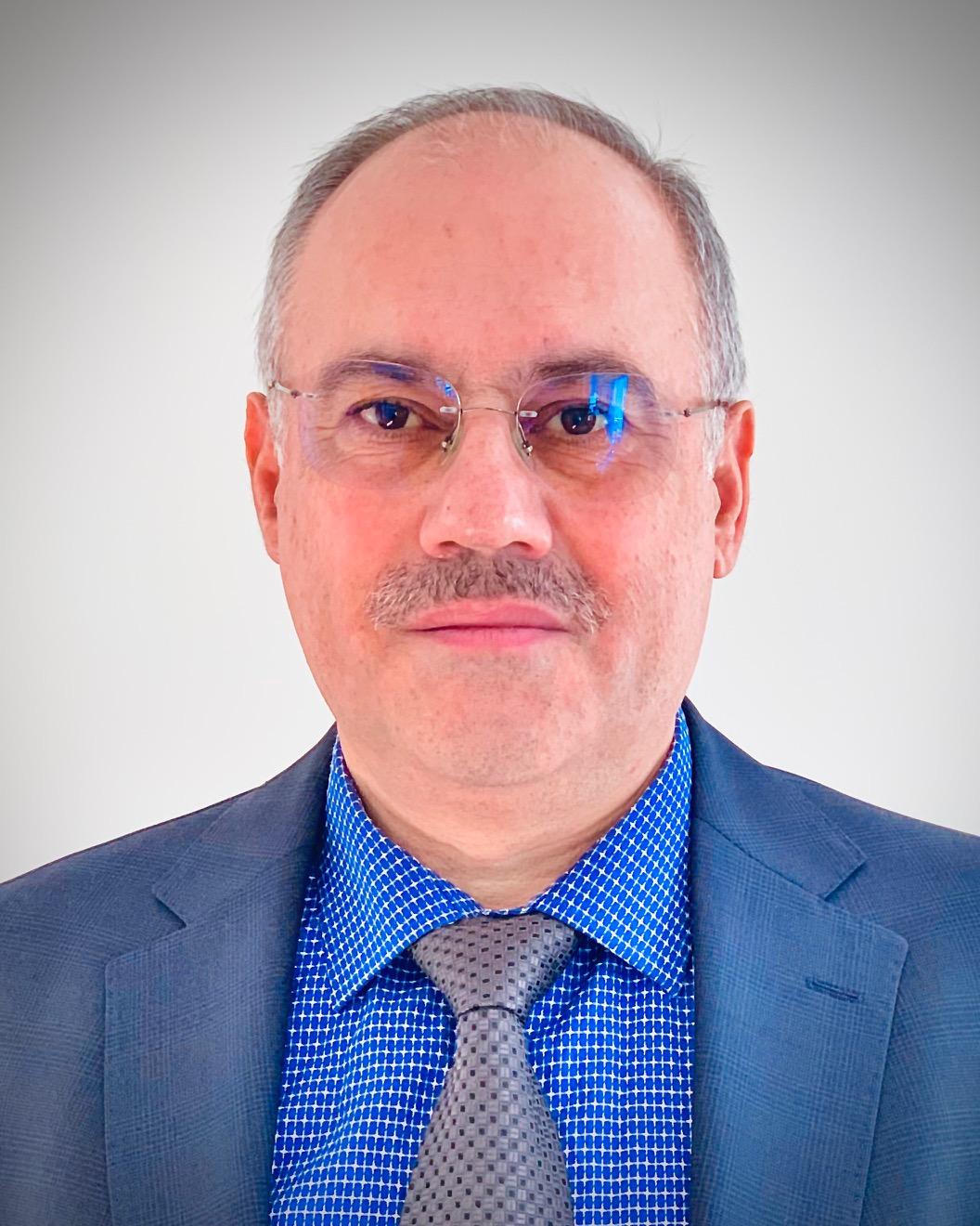 Dr. Mustafa Tuzen