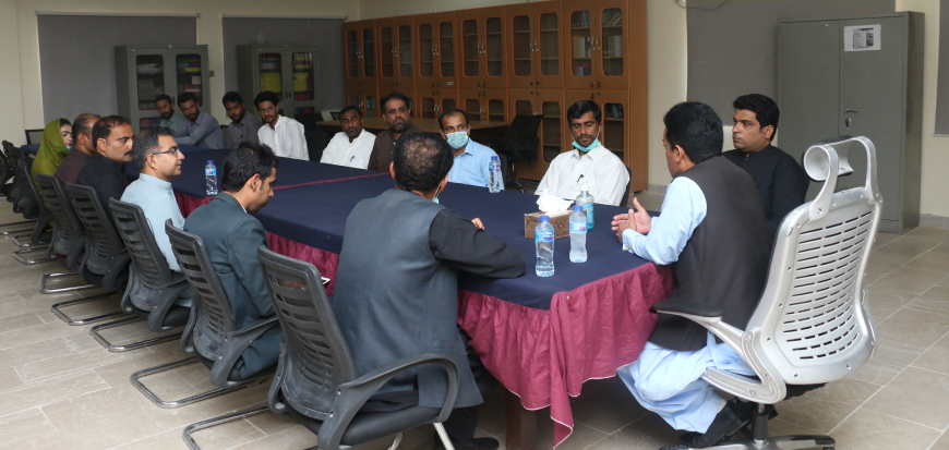 Vice Chancellor holds interactive session with faculty and admin staff